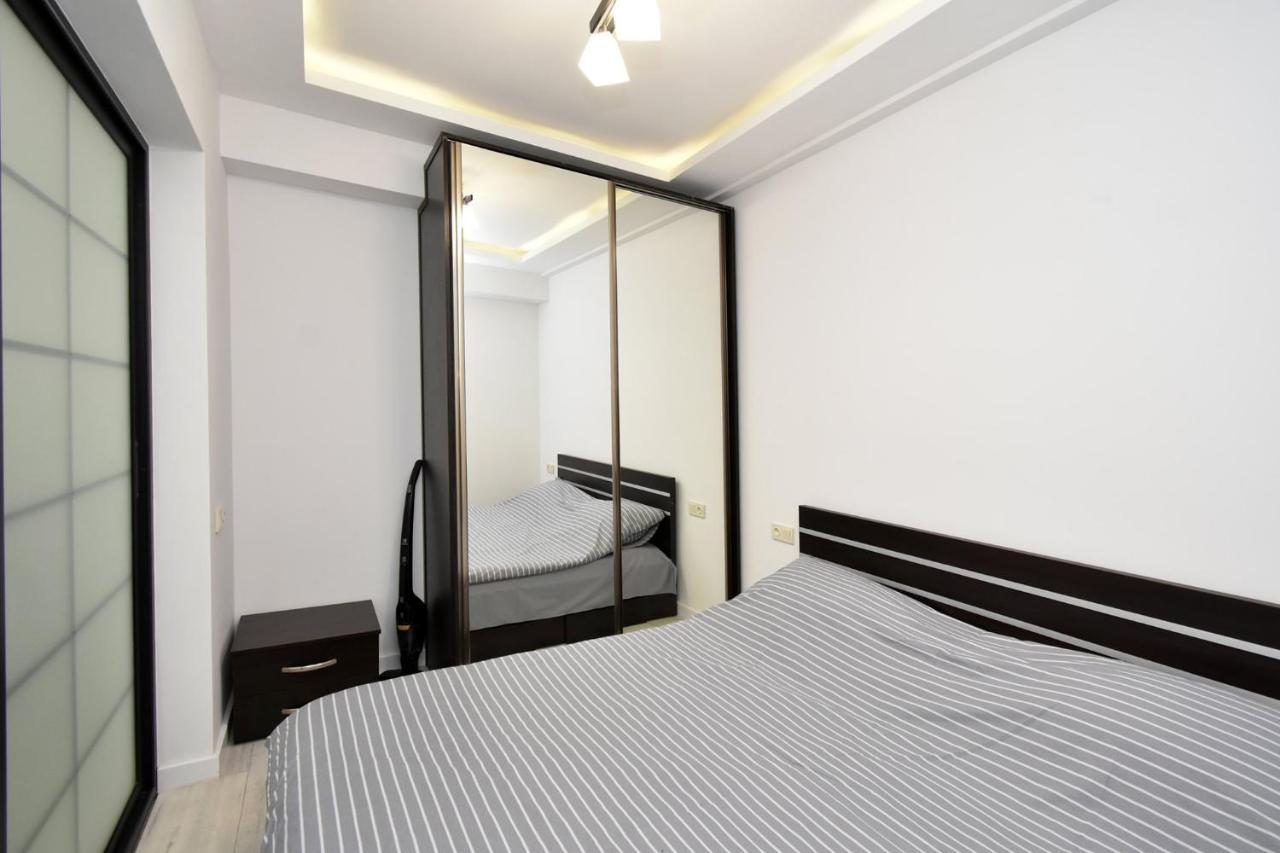 Apart House In Centr Koghbaci Strit เยเรวาน ภายนอก รูปภาพ